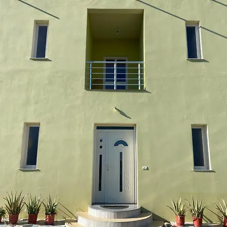 Apartment Bujtina Ismet Gjeli Kavaje